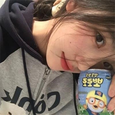 玉湖裸女
